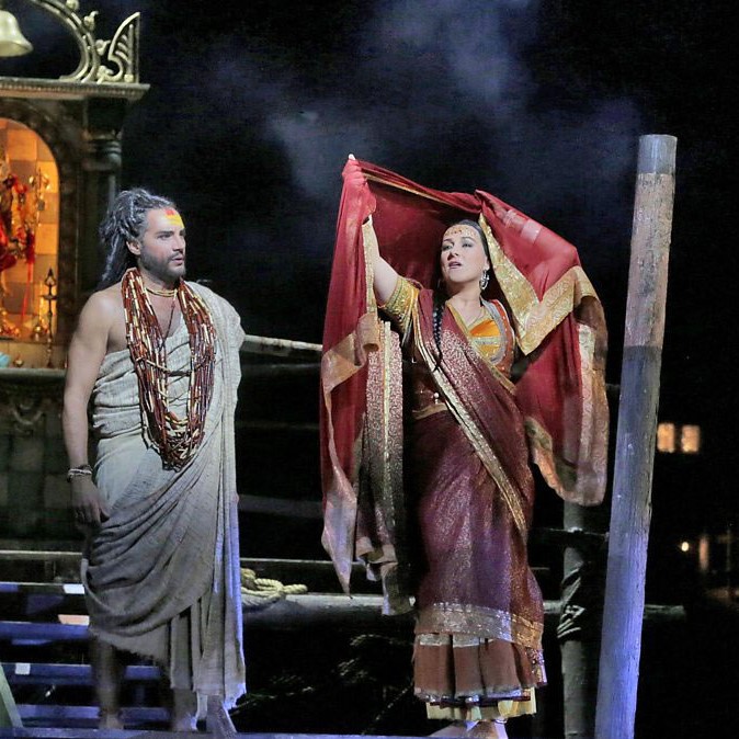 The Pearl Fishers Opera. Lighting Design by Jen Schriever.