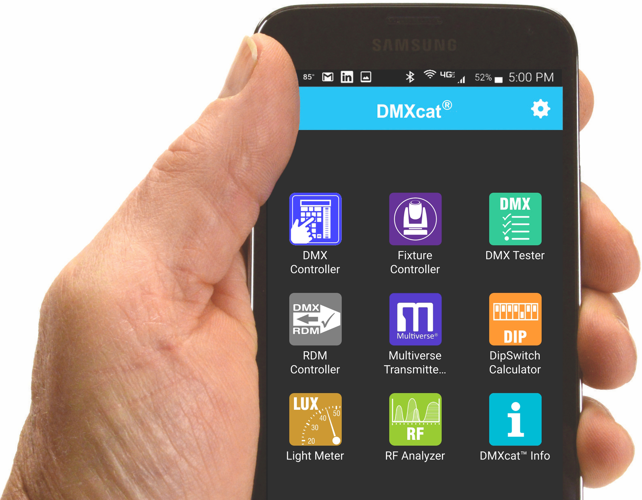 Holding the DMXcat app while connected to a Multiverse Transmitter