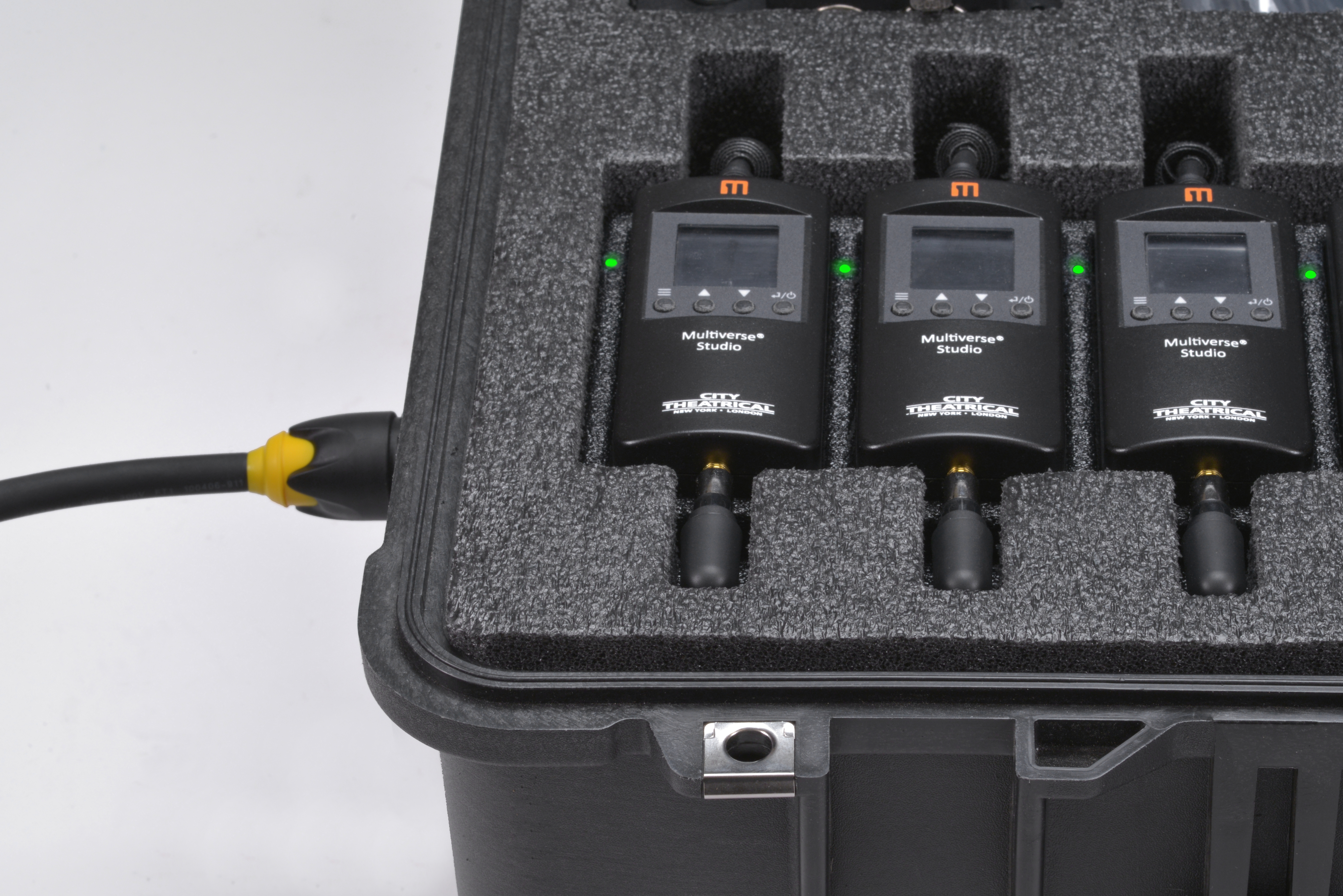 5938 Multiverse Studio Kit, Contactless charging